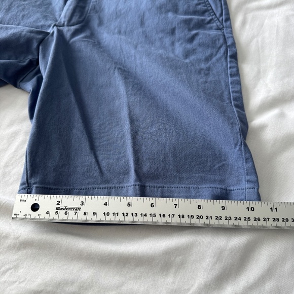 IZOD Saltwater Men's 32 Chino Golf Shorts Casual Preppy Purplish-Blue Outdoor - Picture 12 of 13